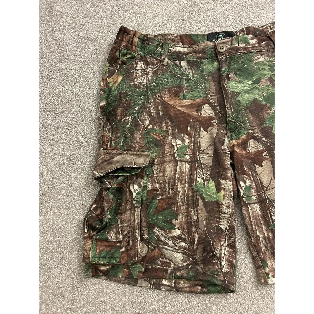 RedHead Cargo Shorts Mens M Camo Excellent Realtree Leaf Pattern Utility Outdoor